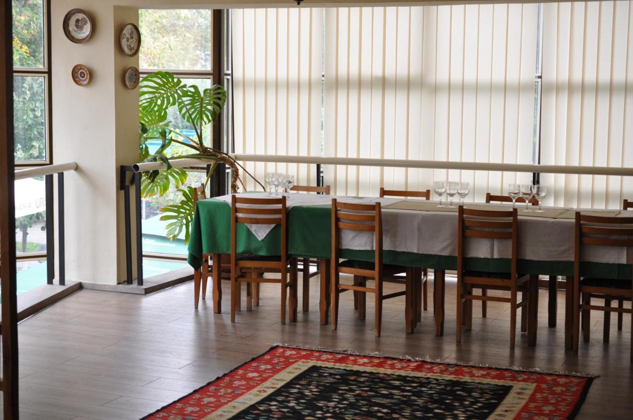 Casa Romaneasca Curtea de Argeş エクステリア 写真